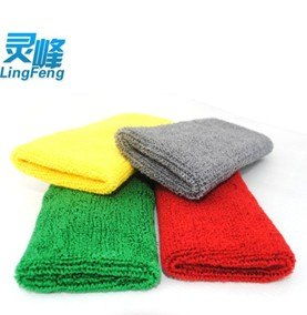 供應(yīng)優(yōu)質(zhì)毛巾護(hù)膝護(hù)腕等健身用品——江都市靈峰健身用品廠